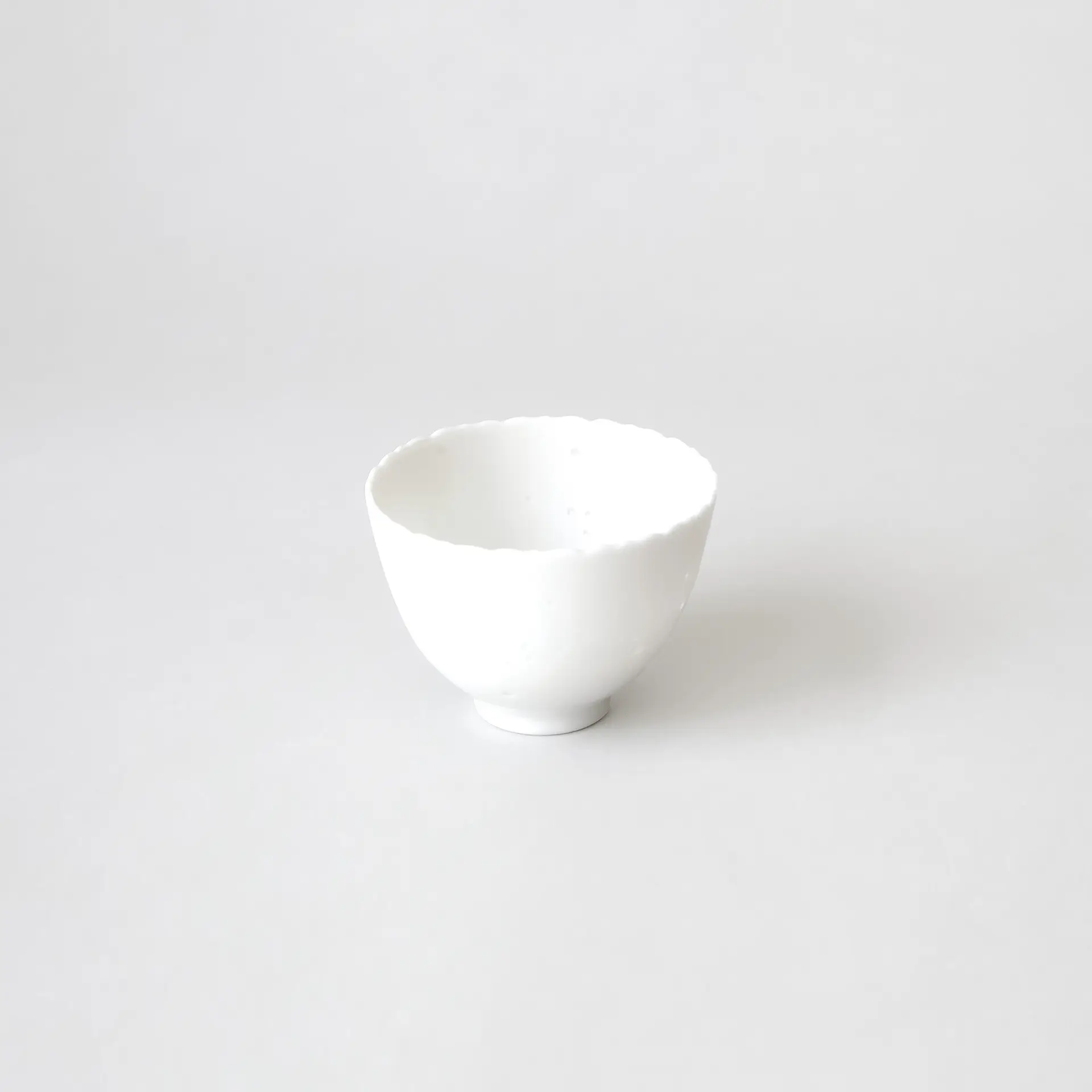 White porcelain Sake cup Hotarude