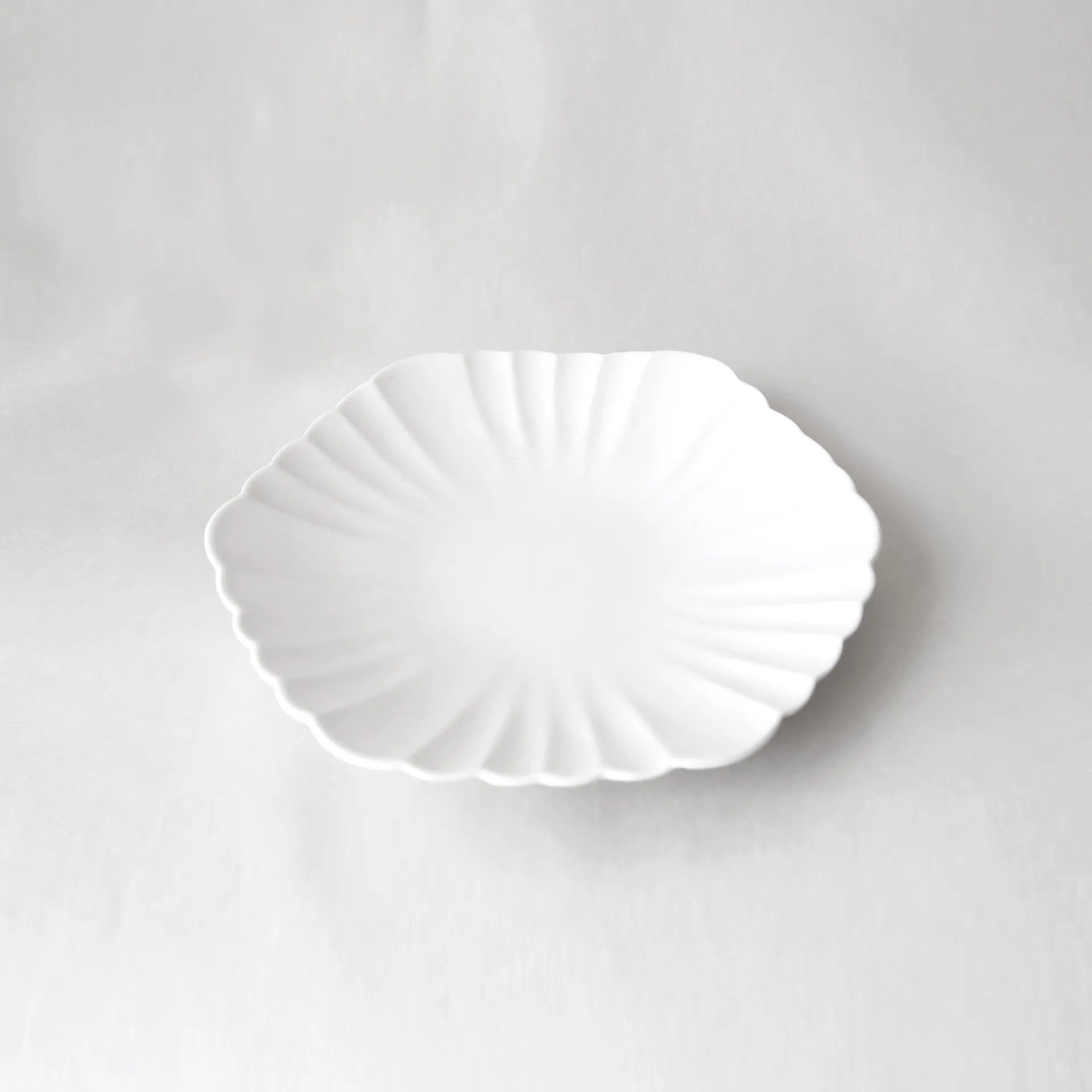 White porcelain hexagonal dish